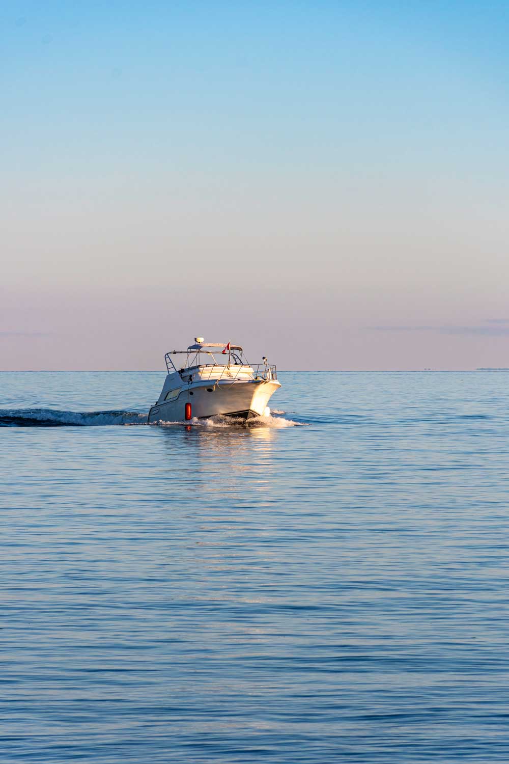 Boat on the lake